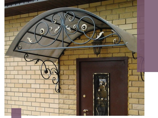 Изготовление козырьков из металла под ключ в Чернушке