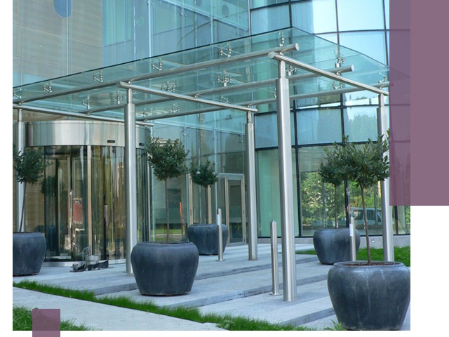 Навесы из стекла на заказ в Чернушке — монтаж и установка